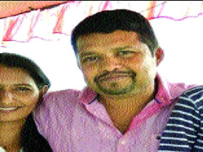 Capture missing from Virar's plane crash, family collapse, Philippines crash, Foreign Minister Swaraj | जहाज अपघातात विरारचे कॅप्टन बेपत्ता, फिलिपिन्स दुर्घटना, परराष्ट्रमंत्री स्वराज यांना कुटुंबीयांनी घातले साकडे Capture missing from Virar's plane crash, family collapse, Philippines crash, Foreign Minister Swaraj | जहाज अपघातात विरारचे कॅप्टन बेपत्ता, फिलिपिन्स दुर्घटना, परराष्ट्रमंत्री स्वराज यांना कुटुंबीयांनी घातले साकडे