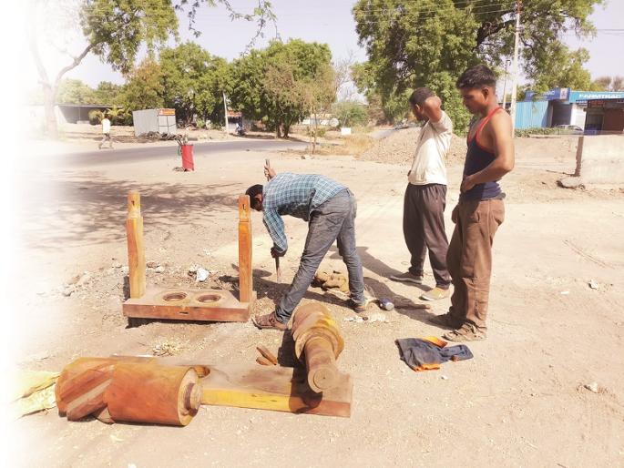Raswanti's car crashed without moving due to corona ... | कोरोनामुळे रसवंतीचा गाडा न फिरताच कोलमडला... Raswanti's car crashed without moving due to corona ... | कोरोनामुळे रसवंतीचा गाडा न फिरताच कोलमडला...