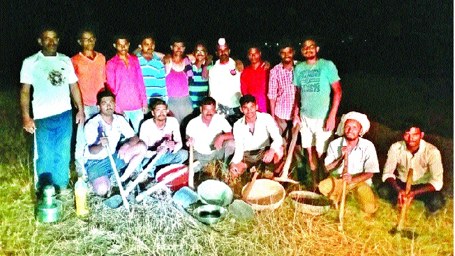 'Swachi' of 'Jal Kranti' from Yatra's Deposit Money- Bodhevadikar's Elgar: Change Village | यात्रेच्या जमा पैशातून ‘जलक्रांती’ची ठिणगी-बोधेवाडीकरांचा एल्गार : चला गाव बदलूया 'Swachi' of 'Jal Kranti' from Yatra's Deposit Money- Bodhevadikar's Elgar: Change Village | यात्रेच्या जमा पैशातून ‘जलक्रांती’ची ठिणगी-बोधेवाडीकरांचा एल्गार : चला गाव बदलूया