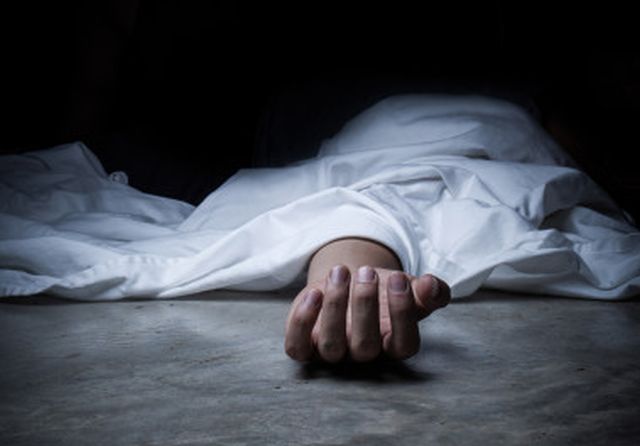 4-year-old woman drowned in a well | २१ वर्षीय महिलेचा विहिरीत बुडून मृत्यू 4-year-old woman drowned in a well | २१ वर्षीय महिलेचा विहिरीत बुडून मृत्यू