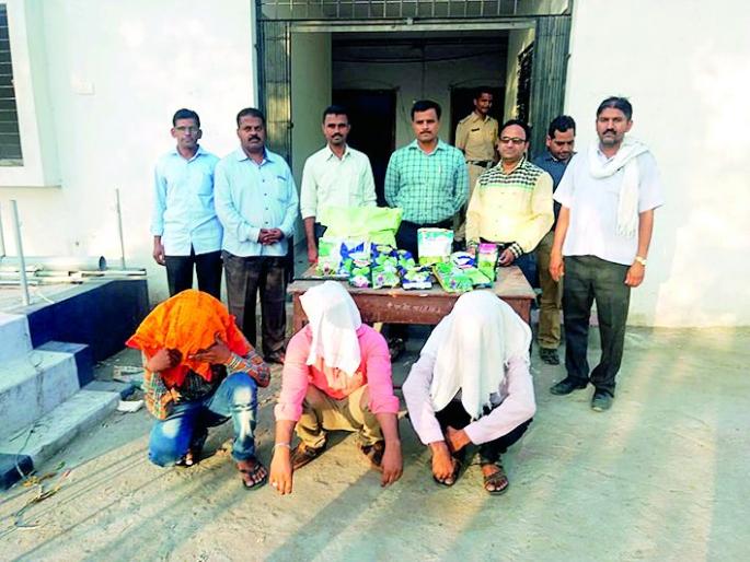 Bogus seeds seized worth Rs 36 thousand in Nagpur | नागपुरात ३६ हजार रुपयांचे बोगस बियाणे जप्त Bogus seeds seized worth Rs 36 thousand in Nagpur | नागपुरात ३६ हजार रुपयांचे बोगस बियाणे जप्त