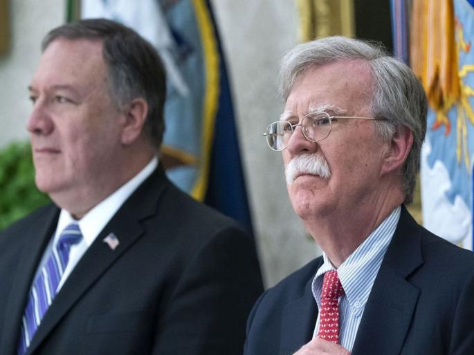 Former National Security Adviser Bolton is a traitor Pompeo makes serious allegations | माजी राष्ट्रीय सुरक्षा सल्लागार बोल्टन हे तर देशद्रोही; पॉम्पिओ यांचा गंभीर आरोप