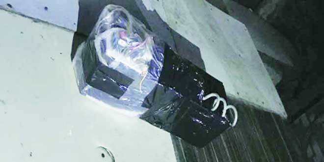 Two thousand people inquired about the bomb in the bus case | बसमधील बॉम्ब प्रकरणी दोन हजार जणांची चौकशी Two thousand people inquired about the bomb in the bus case | बसमधील बॉम्ब प्रकरणी दोन हजार जणांची चौकशी