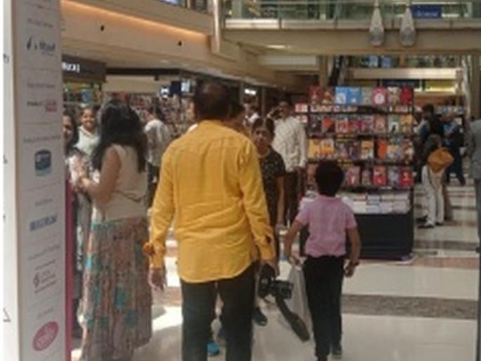 A chance to listen to songs, to hum; A melodious garden of songs of constellations will blossom in Thane lokmat Sahitya Puraskar sohala in mall | गाणी ऐकण्याची, गुणगुणण्याची संधी; ठाण्यात फुलणार नक्षत्रांच्या गाण्यांची सुरेल बाग A chance to listen to songs, to hum; A melodious garden of songs of constellations will blossom in Thane lokmat Sahitya Puraskar sohala in mall | गाणी ऐकण्याची, गुणगुणण्याची संधी; ठाण्यात फुलणार नक्षत्रांच्या गाण्यांची सुरेल बाग