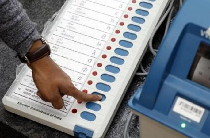 Buldana Election 2019: Congress candidate complains of 'booth capturing' | बुलडाणा निवडणूक 2019 : काँग्रेस उमेदवाराने केली ‘बुथ कॅप्चरिंग’ची तक्रार Buldana Election 2019: Congress candidate complains of 'booth capturing' | बुलडाणा निवडणूक 2019 : काँग्रेस उमेदवाराने केली ‘बुथ कॅप्चरिंग’ची तक्रार