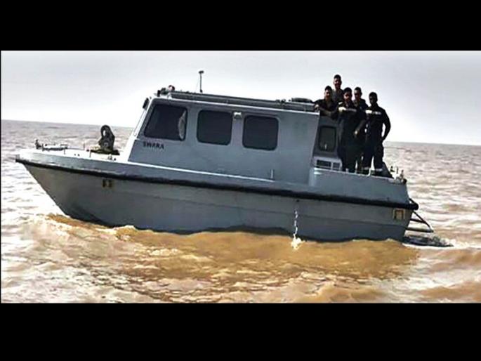 Thriller of Chhatha Chhatha in Maharashtra-Gujarat Seamlagan Zhai Sea | महाराष्ट्र-गुजरात सीमेलगत झाई समुद्रात रंगले पाठलागाचे थरारनाट्य Thriller of Chhatha Chhatha in Maharashtra-Gujarat Seamlagan Zhai Sea | महाराष्ट्र-गुजरात सीमेलगत झाई समुद्रात रंगले पाठलागाचे थरारनाट्य