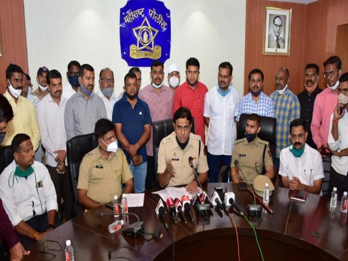 Rekha Jare murder case: Six accused including Bothe arrested from Hyderabad | रेखा जरे हत्याकांड प्रकरण : बोठेसह सहा आरोपींना हैदराबादमधून घेतले ताब्यात Rekha Jare murder case: Six accused including Bothe arrested from Hyderabad | रेखा जरे हत्याकांड प्रकरण : बोठेसह सहा आरोपींना हैदराबादमधून घेतले ताब्यात