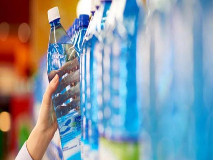 Robbery from hoteliers in Pune based on Corona rules; Bottled water forced | पुण्यात कोरोना नियमावलीचा आधार घेत हॉटेलचालकांकडून लूट; बाटलीबंद पाण्याची होतेय सक्ती Robbery from hoteliers in Pune based on Corona rules; Bottled water forced | पुण्यात कोरोना नियमावलीचा आधार घेत हॉटेलचालकांकडून लूट; बाटलीबंद पाण्याची होतेय सक्ती