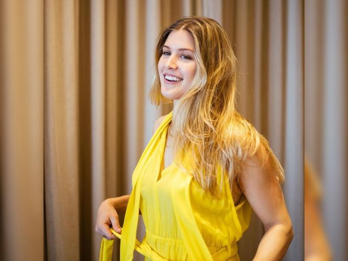 Eugenie Bouchard agrees to date with fan after unusual request svg | चाहत्याची लॉटरी; टेनिस सुंदरी 'डेट'वर जायला तयार झाली, पण एका विचित्र अटीवर Eugenie Bouchard agrees to date with fan after unusual request svg | चाहत्याची लॉटरी; टेनिस सुंदरी 'डेट'वर जायला तयार झाली, पण एका विचित्र अटीवर