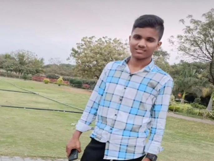 Were the lifeguards asleep 17 year old boy dies after drowning in municipal swimming pool | जीवरक्षक झोपले होते काय? पिंपरी महापालिकेच्या जलतरण तलावत बुडून १७ वर्षीय मुलाचा मृत्यू Were the lifeguards asleep 17 year old boy dies after drowning in municipal swimming pool | जीवरक्षक झोपले होते काय? पिंपरी महापालिकेच्या जलतरण तलावत बुडून १७ वर्षीय मुलाचा मृत्यू