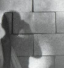 The father did not bye the mobile, the son left the house | वडिलाने मोबाईल घेऊन दिला नाही, मुलाने सोडले घर