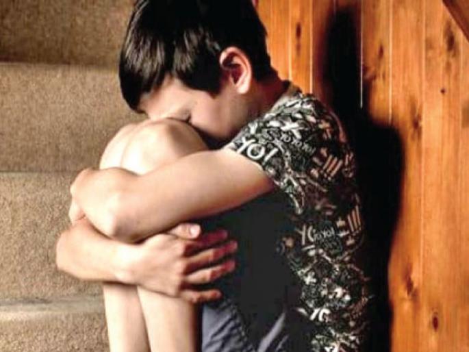 TC's vigilance led to the discovery of a runaway minor | टीसीच्या सतर्कतेमुळे पळून चाललेला अल्पवयीन मुलगा सापडला TC's vigilance led to the discovery of a runaway minor | टीसीच्या सतर्कतेमुळे पळून चाललेला अल्पवयीन मुलगा सापडला