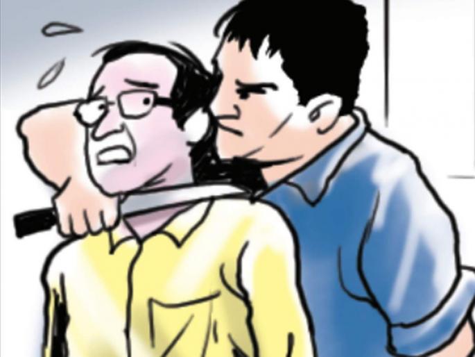 Knife ordered from Snapdeal, delivery boy robbed of delivery boy | स्नॅपडीलवरून मागवला चाकू, ऑनलाइन मागवलेल्या चाकूच्या धाकाने डिलिव्हरी बॉयला लुटले Knife ordered from Snapdeal, delivery boy robbed of delivery boy | स्नॅपडीलवरून मागवला चाकू, ऑनलाइन मागवलेल्या चाकूच्या धाकाने डिलिव्हरी बॉयला लुटले
