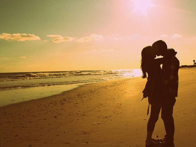 The shocking reason for the death of a young woman while having sex with her boyfriend in a hotel has come to light   | हॉटेलमध्ये प्रियकरासोबत शरीरसंबंध ठेवत असताना तरुणीचा मृत्यू, समोर आलं धक्कादायक कारण  