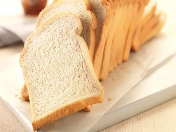 A rat's excrement was found when a packet of bread for breakfast was broken, this happened in Goa | न्याहारीसाठी ब्रेडचे पॅकेट फोडले असता सापडली उंदराची विष्ठा, गोव्यात घडला प्रकार A rat's excrement was found when a packet of bread for breakfast was broken, this happened in Goa | न्याहारीसाठी ब्रेडचे पॅकेट फोडले असता सापडली उंदराची विष्ठा, गोव्यात घडला प्रकार