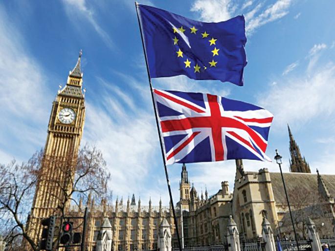 UK Prime Minister Boris Johnson signs Brexit trade deal | "शेवट नाही ही तर सुरूवात..."; ब्रिटनच्या पंतप्रधानांकडून ऐतिहासिक ब्रेक्झिट करारावर स्वाक्षरी