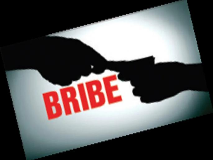 pimpari-chinchwad news assistant police officer in Lonala caught in bribery trap | लोणाळ्यातील सहायक फौजदार लाचलुचपतच्या जाळ्यात 