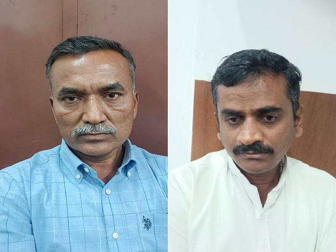 The Superintendent of Land Records was arrested by the Anti Corruption Bureau Squad while accepting a bribe of 15,000 in kolhapur | Kolhapur: तक्रारदाराच्या बाजूने निकाल देण्यासाठी घेतली १५ हजारांची लाच, भूमी अभिलेख अधीक्षक एसीबीच्या जाळ्यात The Superintendent of Land Records was arrested by the Anti Corruption Bureau Squad while accepting a bribe of 15,000 in kolhapur | Kolhapur: तक्रारदाराच्या बाजूने निकाल देण्यासाठी घेतली १५ हजारांची लाच, भूमी अभिलेख अधीक्षक एसीबीच्या जाळ्यात