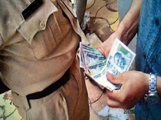 pimpari-chinchwad Crime News Traffic warden and woman police officer arrested while taking bribe; demanded Rs 400 bribe from rickshaw driver | महिला पोलिसासह ट्रॅफिक वॉर्डनला लाच घेताना अटक;रिक्षा चालकाकडे मागितली होती ४०० रुपयांची लाच