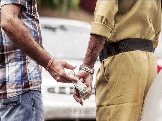 police officers who take bribe should be jailed: Supreme Court pdc | खंडणीखोर पोलीस अधिकाऱ्यांना कारागृहात टाकायला हवे : सर्वोच्च न्यायालय police officers who take bribe should be jailed: Supreme Court pdc | खंडणीखोर पोलीस अधिकाऱ्यांना कारागृहात टाकायला हवे : सर्वोच्च न्यायालय