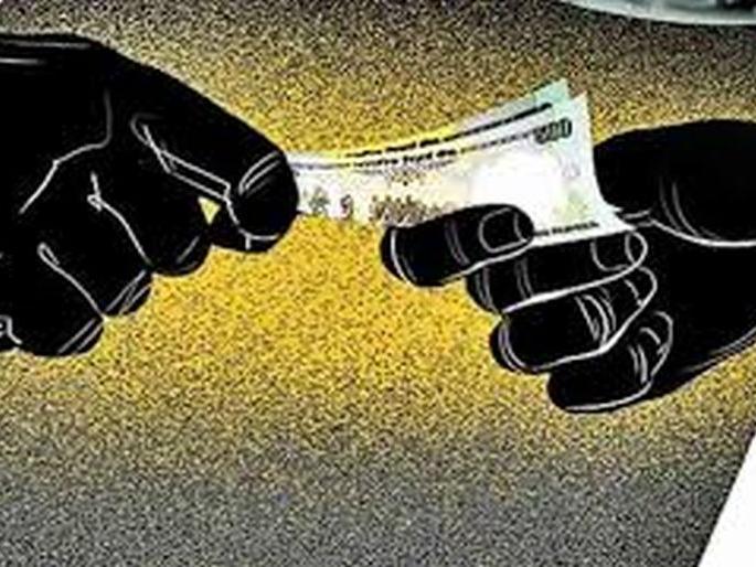 Bribe case; agent arested at Akola GMC Hospital | 'सर्वोपचार'मधील लाचखोर एजंट एसीबीच्या जाळ््यात! Bribe case; agent arested at Akola GMC Hospital | 'सर्वोपचार'मधील लाचखोर एजंट एसीबीच्या जाळ््यात!