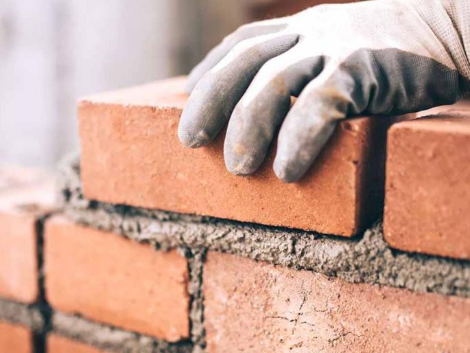 Varanasi Man Comes To Mumbai and Smashes Minor Girls Head With Brick For Ignoring His Calls | Mumbai Crime: असले मित्र नको रे बाबा! बोलणं बंद केल्यानं मैत्रिणीच्या डोक्यात घातली वीट