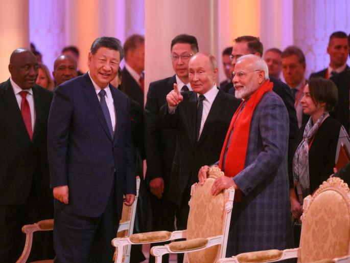 Will the bully of the dollar end A plan made by India-Russia-China along with 7 other countries agree to trade in local currency a challenge to America's biggest power | डॉलरची दादागिरी संपुष्टात येणार? भारत-रशिया-चीनने बनवला प्लॅन, अमेरिकेच्या सर्वात मोठ्या ताकदीला आव्हान Will the bully of the dollar end A plan made by India-Russia-China along with 7 other countries agree to trade in local currency a challenge to America's biggest power | डॉलरची दादागिरी संपुष्टात येणार? भारत-रशिया-चीनने बनवला प्लॅन, अमेरिकेच्या सर्वात मोठ्या ताकदीला आव्हान