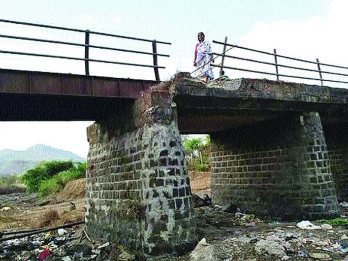 Green bridge on the new bridge on the Mushet River | मुशेत नदीवरील नव्या पुलाला हिरवा कंदील