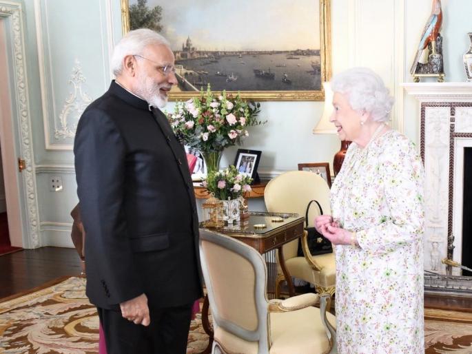 She kept the handkerchief gifted by Mahatma Gandhi on her wedding pm narendra Modi remembers that memory shares photo | Britain Queen Elizabeth II died: महात्मा गांधींनी भेट दिलेला रूमाल त्यांनी सांभाळून ठेवला होता, मोदींनी सांगितली महाराणींची 'ती' आठवण She kept the handkerchief gifted by Mahatma Gandhi on her wedding pm narendra Modi remembers that memory shares photo | Britain Queen Elizabeth II died: महात्मा गांधींनी भेट दिलेला रूमाल त्यांनी सांभाळून ठेवला होता, मोदींनी सांगितली महाराणींची 'ती' आठवण