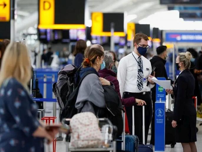 They don't speak English send them back to their country British woman gets angry at Indians at heathrow airport | म्हणे, यांना इंग्रजी येत नाही, त्यांच्या देशात परत पाठवा; ब्रिटिश महिलेची भारतीय कर्मचाऱ्यांवर आगपाखड They don't speak English send them back to their country British woman gets angry at Indians at heathrow airport | म्हणे, यांना इंग्रजी येत नाही, त्यांच्या देशात परत पाठवा; ब्रिटिश महिलेची भारतीय कर्मचाऱ्यांवर आगपाखड