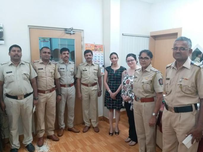 Due to police alertness, in powai British citizen has alive | पोलिसांच्या सतर्कतेमुळे पवईत ब्रिटिश नागरिकाचा वाचला जीव Due to police alertness, in powai British citizen has alive | पोलिसांच्या सतर्कतेमुळे पवईत ब्रिटिश नागरिकाचा वाचला जीव