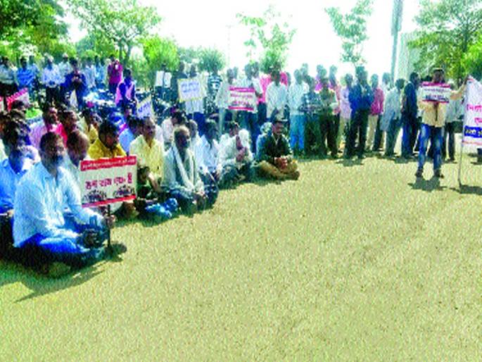 Baramati industrial colony jam | बारामती औद्योगिक वसाहत ठप्प Baramati industrial colony jam | बारामती औद्योगिक वसाहत ठप्प