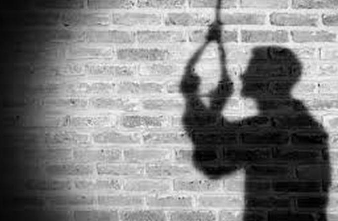 Suicide of brother who came to sister for Rakshabandhan | रक्षाबंधनासाठी बहिणीकडे आलेल्या भावाची आत्महत्या Suicide of brother who came to sister for Rakshabandhan | रक्षाबंधनासाठी बहिणीकडे आलेल्या भावाची आत्महत्या