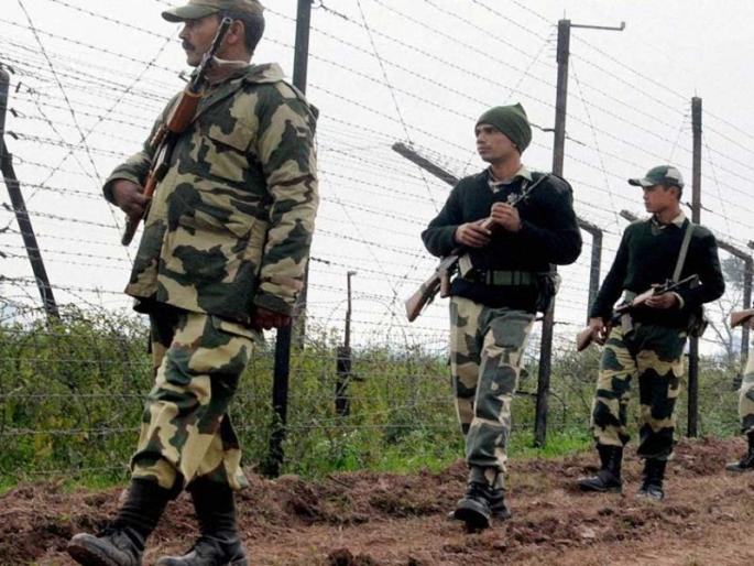 BSF has increased patrol in sensitive areas to prevent infiltration of Rohingyas, high alert in Assam | रोहिंग्यांची घुसखोरी रोखण्यासाठी बीएसएफने 50 संवेदनशील ठिकाणी वाढवली गस्त, आसाममध्ये हायअलर्ट  BSF has increased patrol in sensitive areas to prevent infiltration of Rohingyas, high alert in Assam | रोहिंग्यांची घुसखोरी रोखण्यासाठी बीएसएफने 50 संवेदनशील ठिकाणी वाढवली गस्त, आसाममध्ये हायअलर्ट