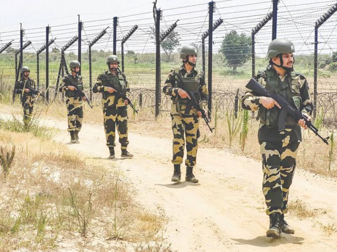Complete crop harvesting on the Indo-Pak border within two days, Border Security Force instructs farmers in the border areas | भारत-पाक सीमेवरील पीक काढणी दोन दिवसांत पूर्ण करा, सीमा सुरक्षा दलाचे सीमाभागातील शेतकऱ्यांना निर्देश Complete crop harvesting on the Indo-Pak border within two days, Border Security Force instructs farmers in the border areas | भारत-पाक सीमेवरील पीक काढणी दोन दिवसांत पूर्ण करा, सीमा सुरक्षा दलाचे सीमाभागातील शेतकऱ्यांना निर्देश