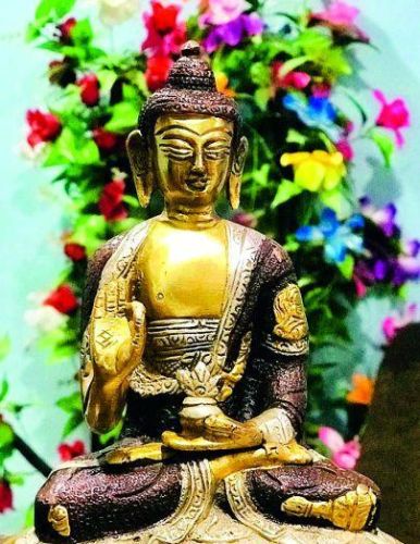 84 Thousand Buddha statue donated by Vietnam to India | भारताला व्हिएतनामतर्फे ८४ हजार बुद्ध मूर्तीचे दान 84 Thousand Buddha statue donated by Vietnam to India | भारताला व्हिएतनामतर्फे ८४ हजार बुद्ध मूर्तीचे दान