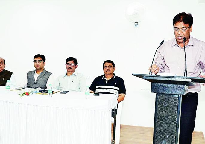 Budget 2020: -It's impossible to get back into the old tax system: CA Kailas Jogani | Budget 2020 : -तर आयकरच्या जुन्या प्रणालीत परत येणे अशक्य : सीए कैलास जोगानी Budget 2020: -It's impossible to get back into the old tax system: CA Kailas Jogani | Budget 2020 : -तर आयकरच्या जुन्या प्रणालीत परत येणे अशक्य : सीए कैलास जोगानी