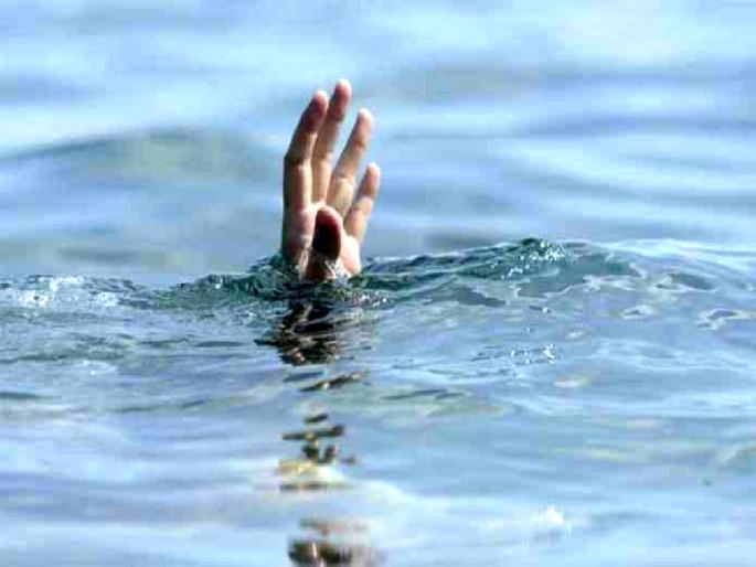 15-year-old boy drowned in a pond in bhandara | पोहण्याचा मोह जीवावर बेतला; १५ वर्षीय मुलाचा तलावात बुडून मृत्यू 15-year-old boy drowned in a pond in bhandara | पोहण्याचा मोह जीवावर बेतला; १५ वर्षीय मुलाचा तलावात बुडून मृत्यू