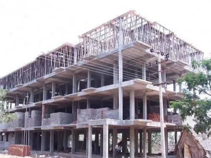 Contractor's negligence! Wireman dies after falling from terrace | ठेकेदाराचा हलगर्जीपणा! गच्चीवरून पडल्याने वायरमनचा मृत्यू Contractor's negligence! Wireman dies after falling from terrace | ठेकेदाराचा हलगर्जीपणा! गच्चीवरून पडल्याने वायरमनचा मृत्यू