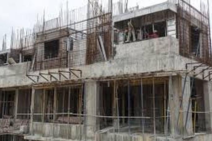 Unauthorized buildings under construction; Order of the Municipal Commissioner | निर्माणाधीन अनधिकृत इमारतींवर टाच; मनपा आयुक्तांचे फर्मान