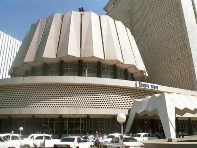 Maharashtra Election 2019: 77 candidates file 115 application in Buldana | Maharashtra Election 2019 : बुलडाण्यात ७५ उमेदवारांचे ११५ अर्ज दाखल Maharashtra Election 2019: 77 candidates file 115 application in Buldana | Maharashtra Election 2019 : बुलडाण्यात ७५ उमेदवारांचे ११५ अर्ज दाखल