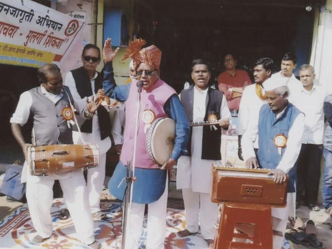 awairness about save girl campaing in Buldhana district | बुलडाणा जिल्ह्यात कलापथकाकडून ‘बेटी बचाव’ चा नारा awairness about save girl campaing in Buldhana district | बुलडाणा जिल्ह्यात कलापथकाकडून ‘बेटी बचाव’ चा नारा