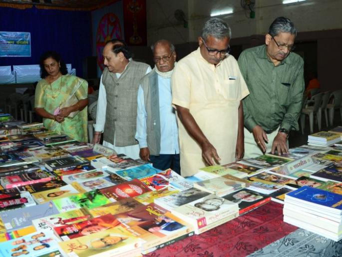 The book is a guide to life - Adv. Balasaheb Kavimandan | ग्रंथ हे जीवनाचे मार्गदर्शक - अॅड. बाळासाहेब कविमंडन The book is a guide to life - Adv. Balasaheb Kavimandan | ग्रंथ हे जीवनाचे मार्गदर्शक - अॅड. बाळासाहेब कविमंडन