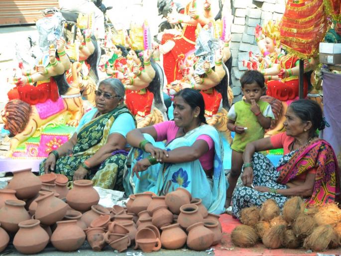 Durgadevi is established in 9 56 places in Buldhana district | बुलडाणा जिल्ह्यात ९५६ ठिकाणी दुर्गादेवीची स्थापना Durgadevi is established in 9 56 places in Buldhana district | बुलडाणा जिल्ह्यात ९५६ ठिकाणी दुर्गादेवीची स्थापना