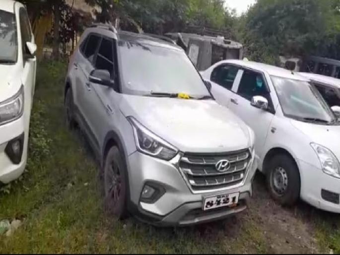 Two more people were arrested in the case of illegal vehicle theft, 17 vehicles have been seized so far | बाेगस वाहन नाेंदणी प्रकरणात आणखी दाेघांना अटक, आतापर्यंत १७ वाहने केली जप्त Two more people were arrested in the case of illegal vehicle theft, 17 vehicles have been seized so far | बाेगस वाहन नाेंदणी प्रकरणात आणखी दाेघांना अटक, आतापर्यंत १७ वाहने केली जप्त