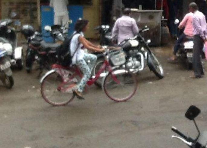 The transportation system in Buldana city collapsed | बुलडाणा शहरातील वाहतूक व्यवस्था कोलमडली The transportation system in Buldana city collapsed | बुलडाणा शहरातील वाहतूक व्यवस्था कोलमडली