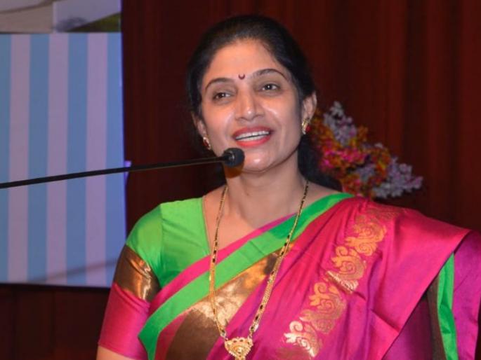 The foundation of one language should strong to learn another language! -veena dighe | दुसरी भाषा शिकण्यासाठी एका भाषेचा पाया पक्का हवा! - विणा दिघे