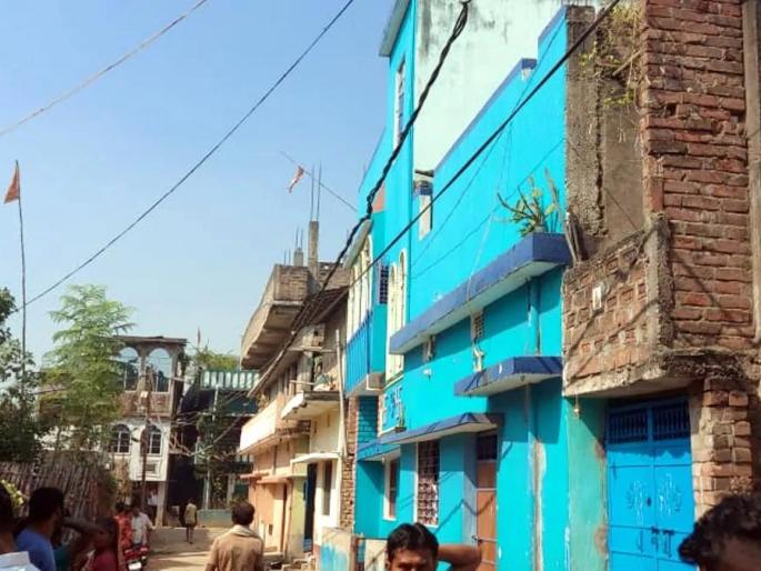 Shocking! Godigulabi took the children to the roof, threw 5 people down one by one | धक्कादायक ! गोडीगुलाबीने मुलांना छतावर नेलं, एक-एक करुन 5 जणांना खाली फेकलं Shocking! Godigulabi took the children to the roof, threw 5 people down one by one | धक्कादायक ! गोडीगुलाबीने मुलांना छतावर नेलं, एक-एक करुन 5 जणांना खाली फेकलं