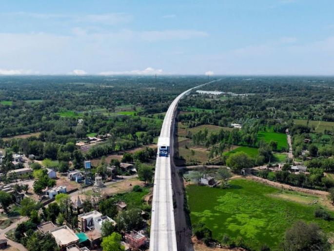 The country's first bullet train station has been built and ready, the first train will run between these two stations. | बुलेट ट्रेनचं देशातील पहिलं रेल्वे स्टेशन बांधून तयार, या दोन स्थानकांदरम्यान धावणार पहिली ट्रेन The country's first bullet train station has been built and ready, the first train will run between these two stations. | बुलेट ट्रेनचं देशातील पहिलं रेल्वे स्टेशन बांधून तयार, या दोन स्थानकांदरम्यान धावणार पहिली ट्रेन