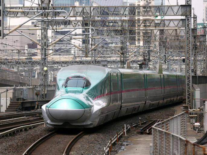 bullet train to start surat to bilimora the first segment constructed in gujarat | Bullet Train India: सुरत-बिलिमोरा दरम्यान धावणार पहिली बुलेट ट्रेन; ५० किमी अंतर १५ मिनिटांत शक्य, रेल्वे मंत्र्याची माहिती